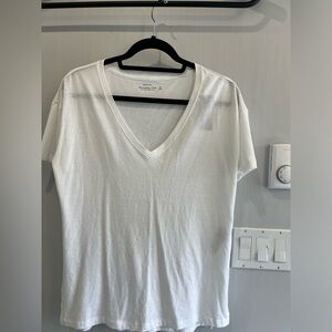 Abercrombie white tee